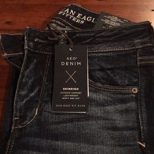 AEO (American Eagle Outfitters) Skinny Jeans